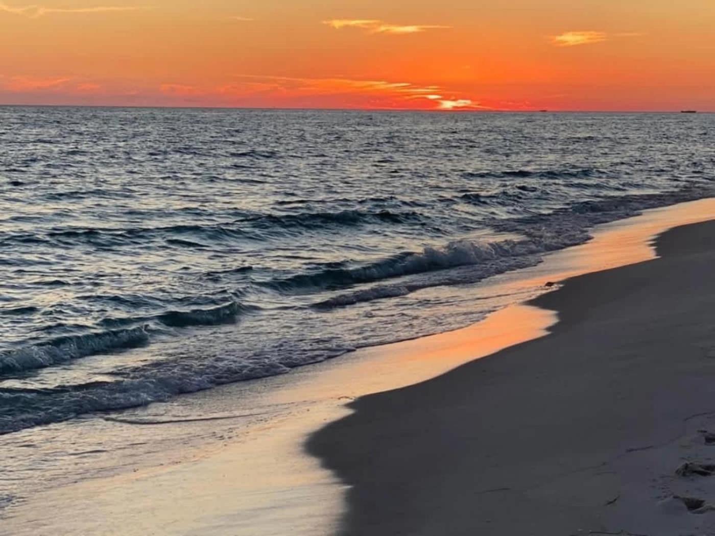 Sunrise Surprise 9Th Floor 2Br 2 Ba King Suite Beach Shuttle, Heated Pool! Destin Esterno foto